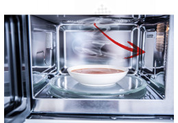 EL MICROONDAS HACE CHISPAS